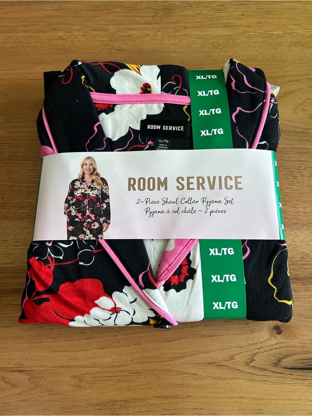 Room Service Women’s Floral 2-Piece Shawl Collar Pajama Set - Black/Pink Size XL